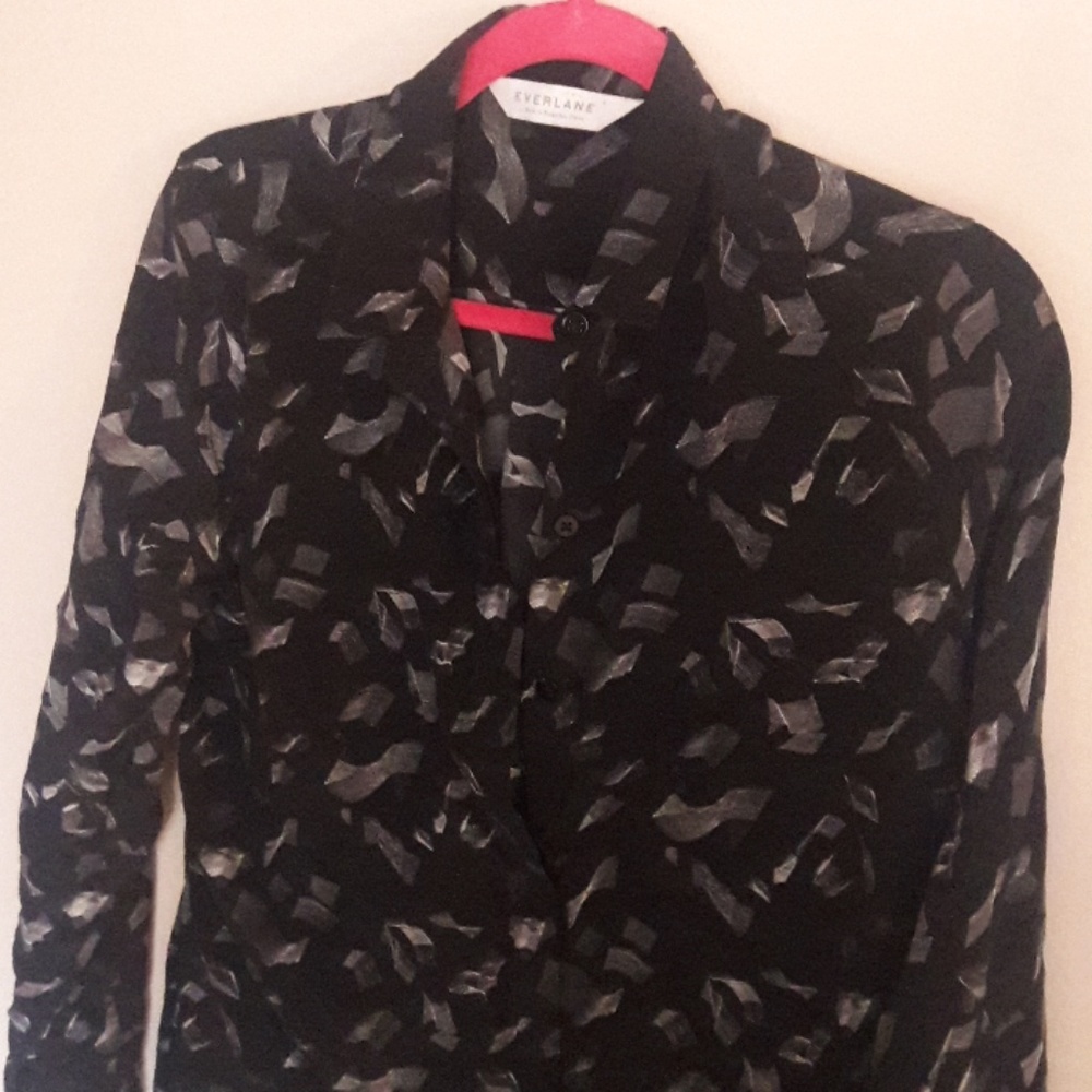 Gorgeous silk shirt,black with abstract patterning